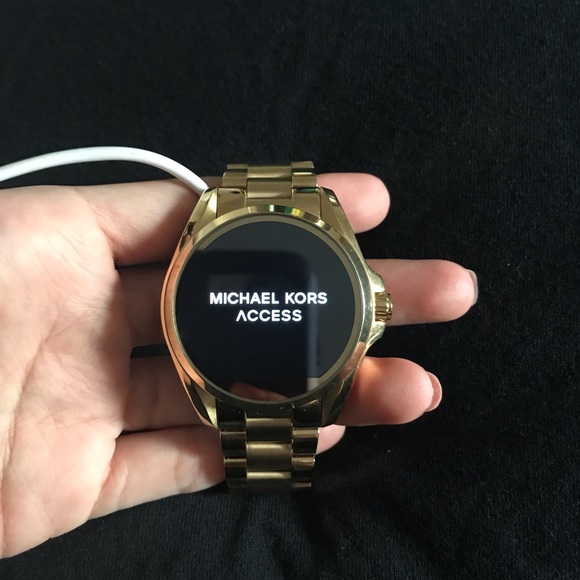 mk bradshaw smartwatch charger